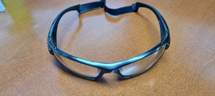 ANTEOJO BESTGUARD, MODELO FINEGUARD, POLICARBONATO IN/OUT, A/R A/F, BANDA AJUSTABLE