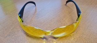 ANTEOJO BESTGUARD, MODELO WHITEGUARD POLICARBONATO AMBAR A/R, A/F